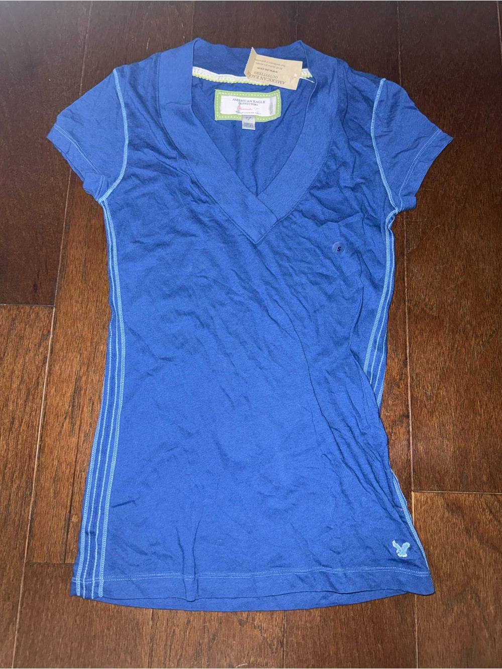 American Eagle Outfitters Royal Blue V-Neck Tee with Light Blue Accents